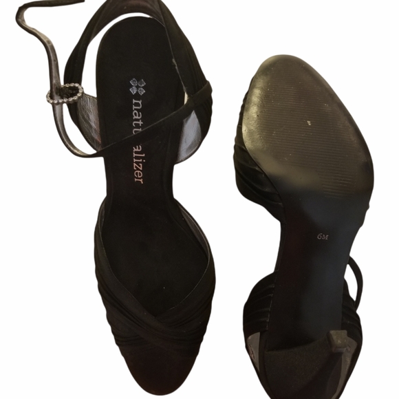 Naturalizer shoes heels for women. Black . US6 - Picture 3 of 5